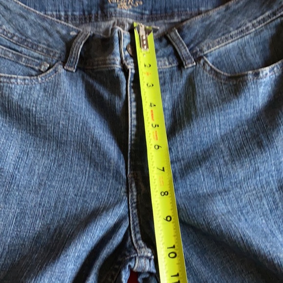 5/$25 Riders by Lee Jean Capris - Picture 4 of 9